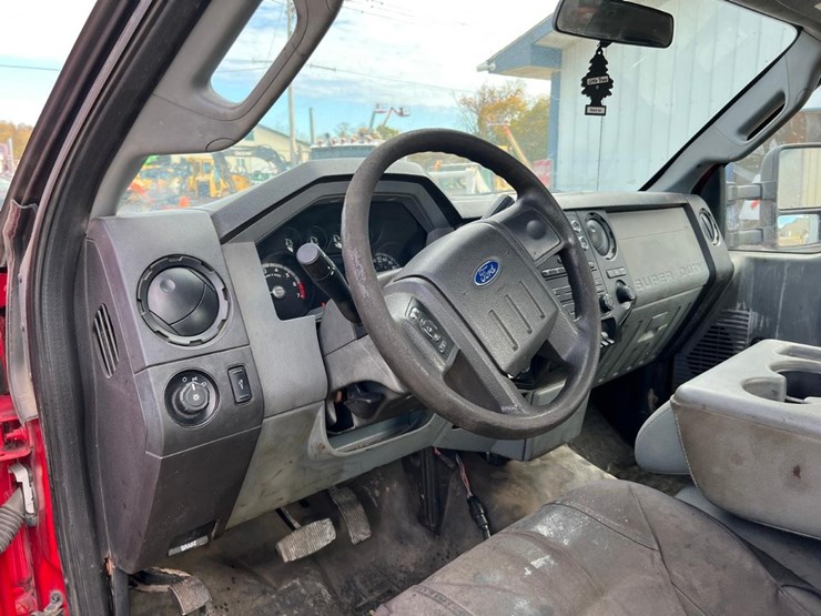 2014-ford-f350-image-22