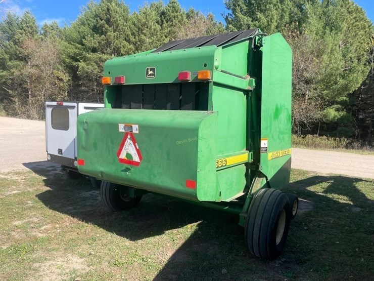 john-deere-566-image-4