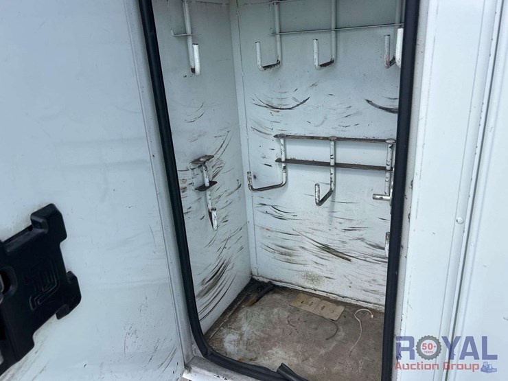 2016-freightliner-m2-106-altec-am50-50ft.-insulated-material-handling-bucket-truck-image-21