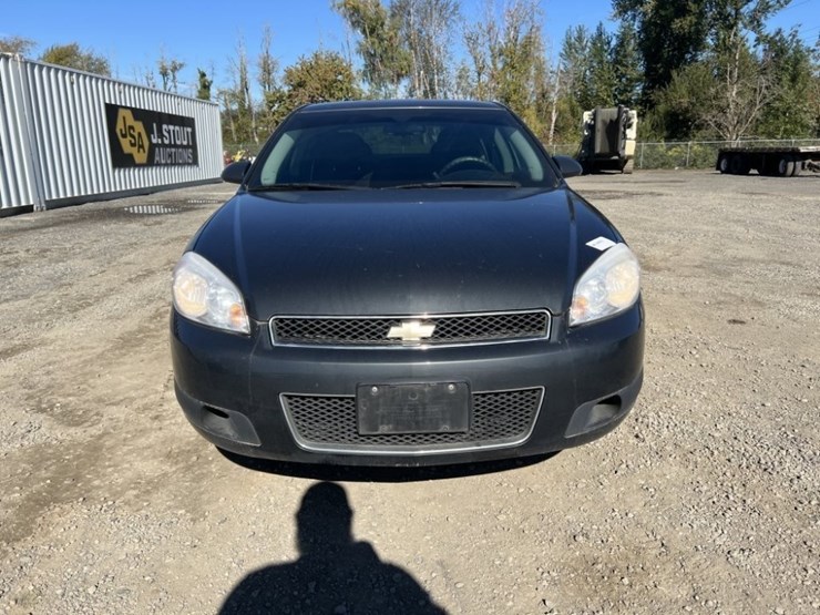 2012-chevrolet-impala-sedan-image-8