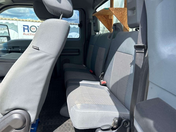 2016-ford-f550-image-16