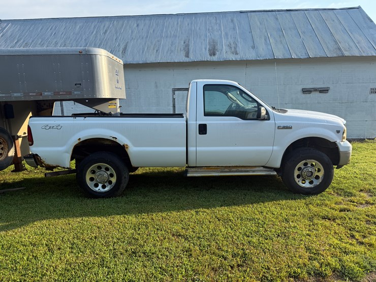 2005-ford-f350-image-1