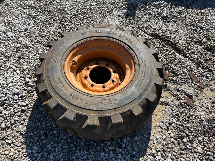 new-holland-lx885-image-27