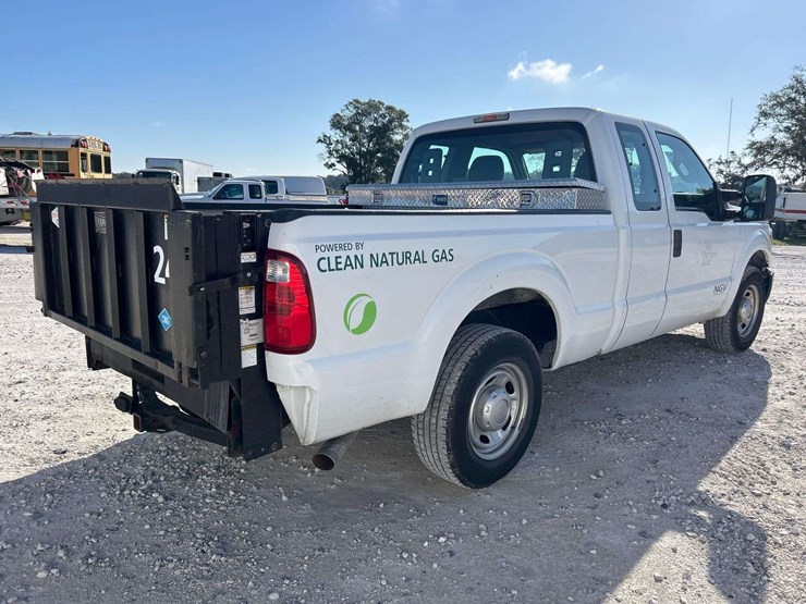 2014-ford-f250-image-3