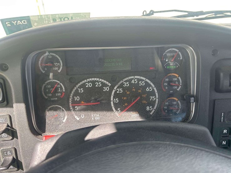 2016-freightliner-m2-106-altec-am50-50ft-bucket-truck-image-12