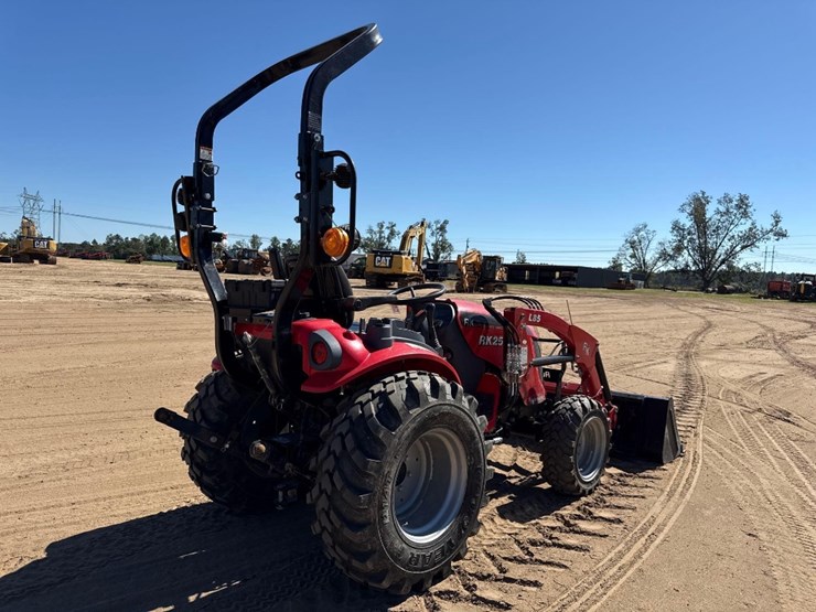 rural-king-rk25h-tractor-image-6