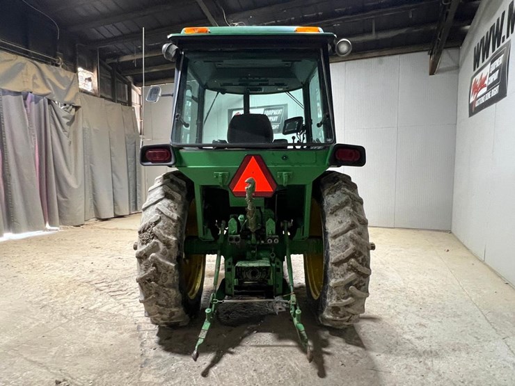 john-deere-4030-image-4