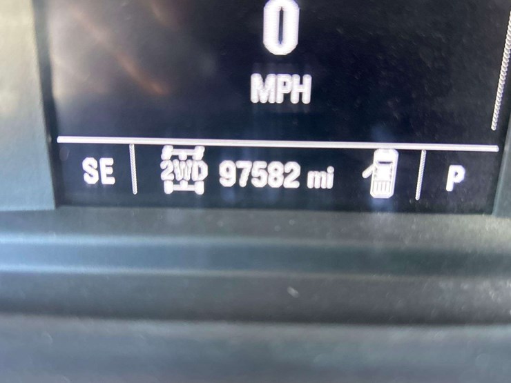 2022-chevrolet-silverado-image-9