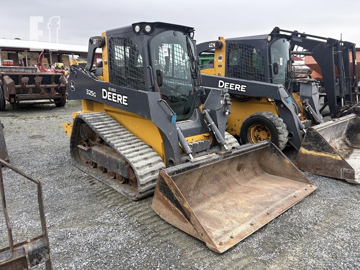 deere-325g-image-1