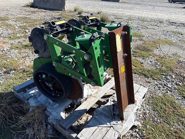#9790-•-john-deere-twin-row-planter-unit-inv#-9790-image-2