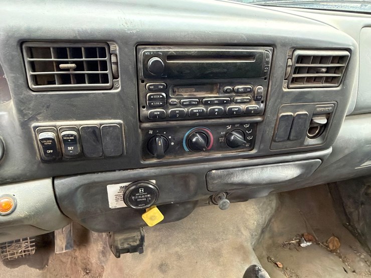 2004-ford-f650-image-21