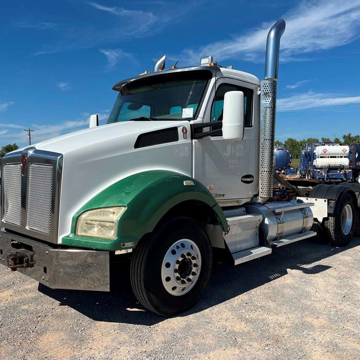 2018 KENWORTH T880