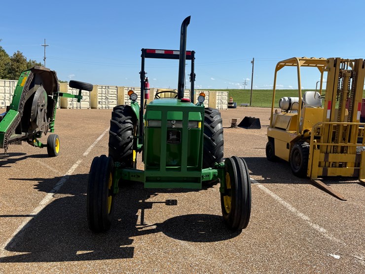 john-deere-2155-image-3