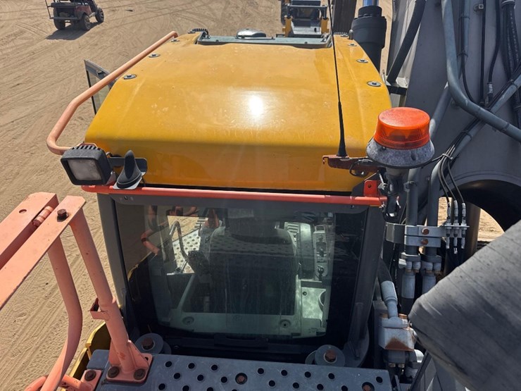 2018-volvo-ec480el-image-30