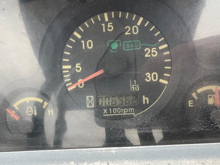 2011-new-holland-30-image-23