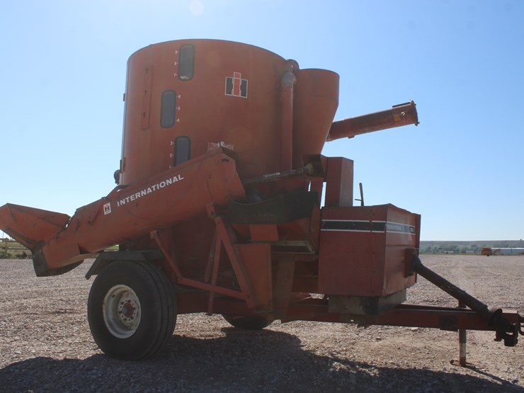 international-1250-image-23