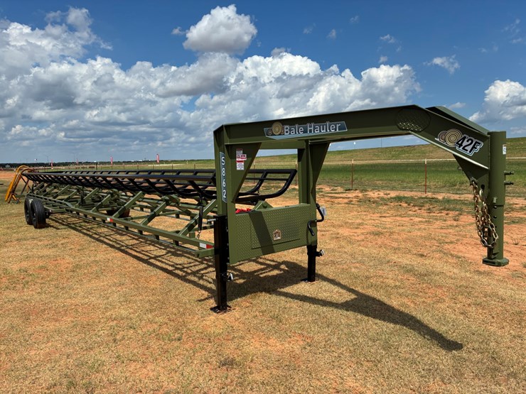 #t8084-•-industrias-america-42f-bale-trailer-image-2