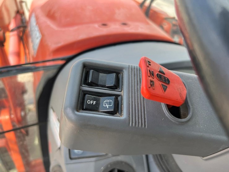 2016-kubota-m135gx-image-27