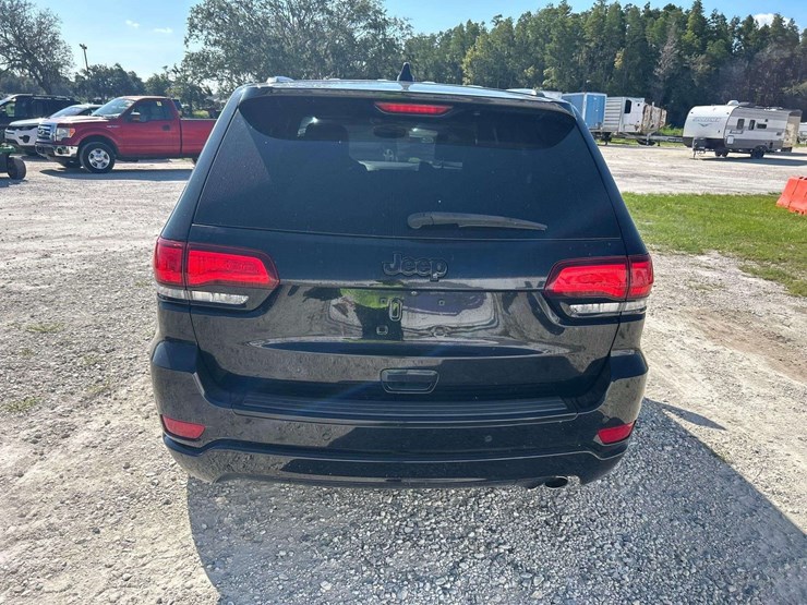 2018-jeep-grand-cherokee-image-22