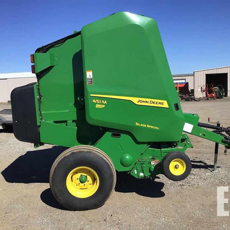 2023 JOHN DEERE 451M