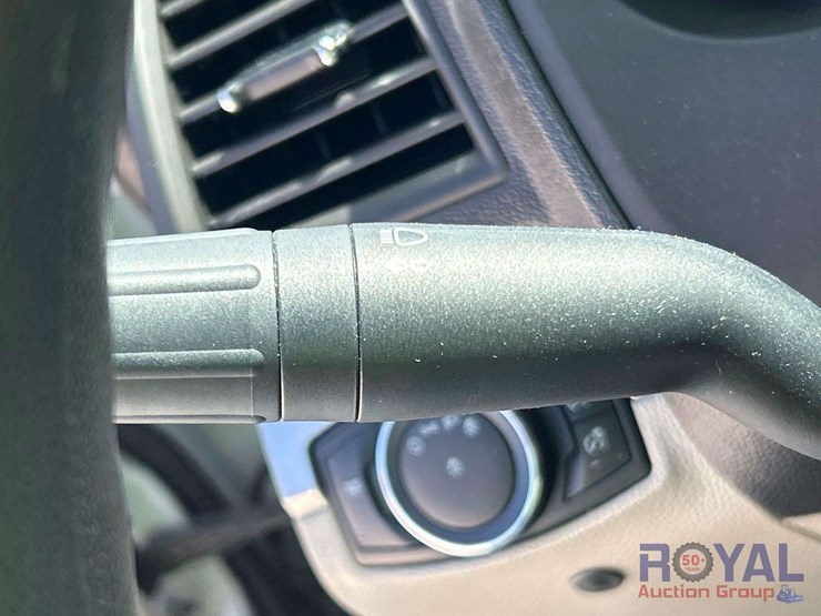 2014-ford-explorer-image-16