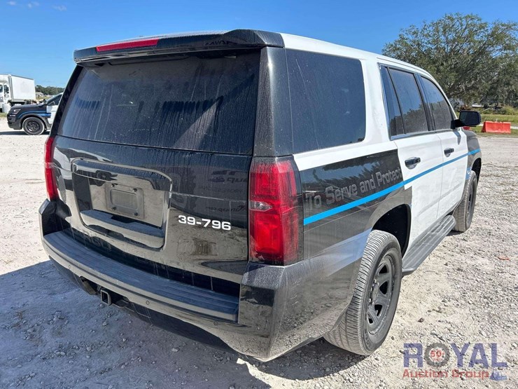 2018-chevrolet-tahoe-image-3