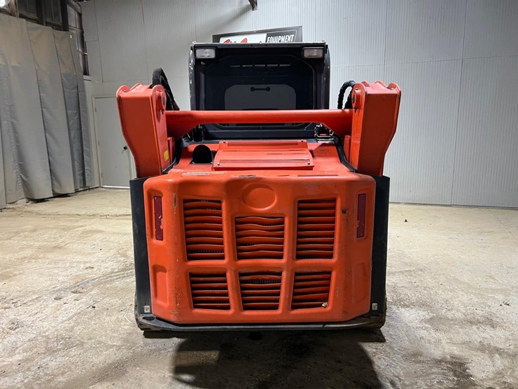 kubota-svl75-2-image-4