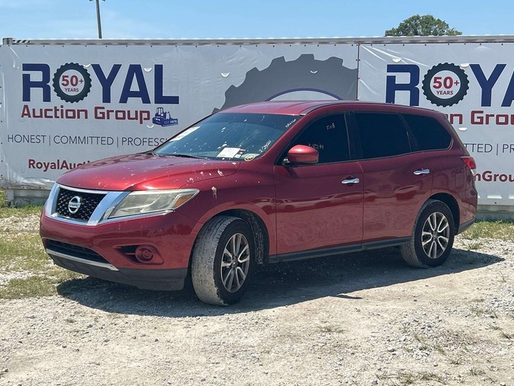 2014-nissan-pathfinder-image-1