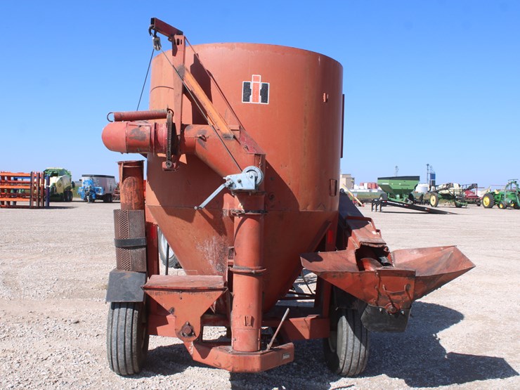 international-1250-image-14