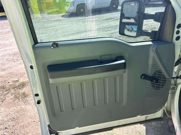 2015-ford-f350-image-13