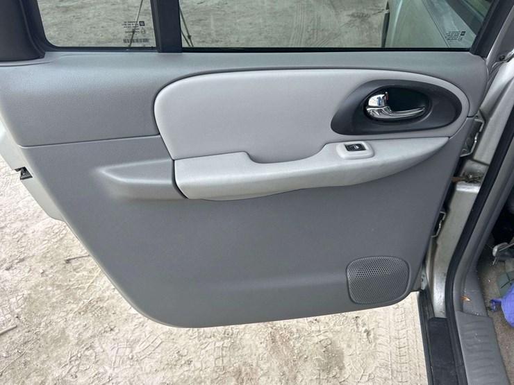 2005-chevrolet-trailblazer-image-23