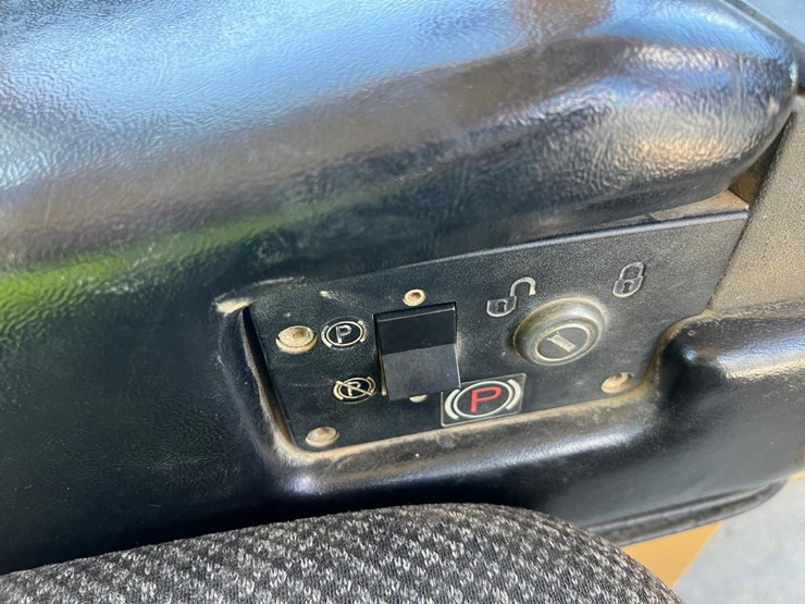 caterpillar-d5n-lgp-image-34