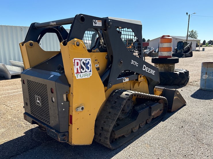 deere-317g-image-5