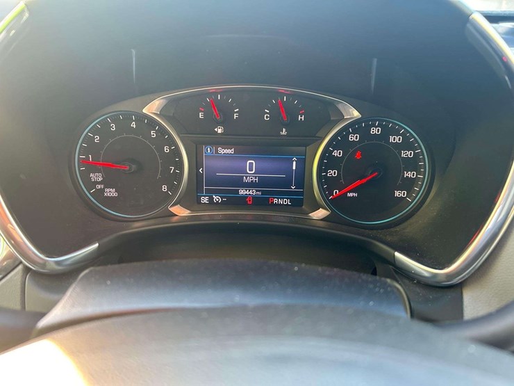 2019-chevrolet-equinox-image-12