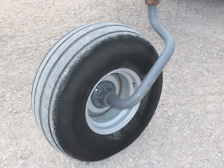 #2065-•-#2065---mf-hesston-wr-9770-swather-image-32