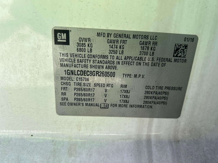 2016-chevrolet-tahoe-image-5