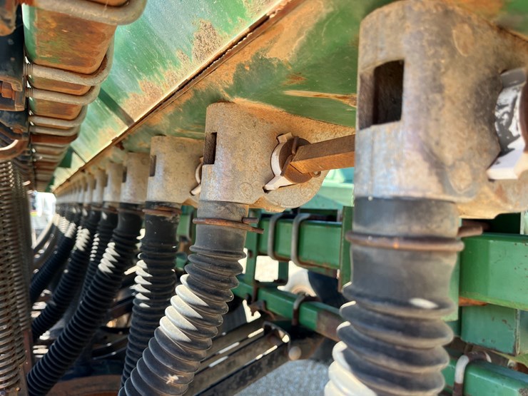 #t8082-•-great-plains-ss-24-grain-drill-image-8