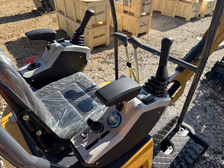 #4710-•-sdle-18-p-mini-excavator-image-8