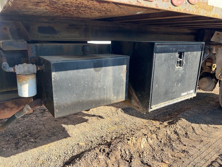 1996-ford-f-series-flatbed-truck-image-14