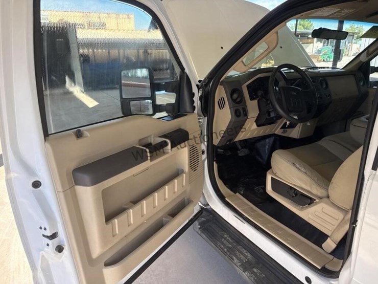 2010-ford-f250-image-22