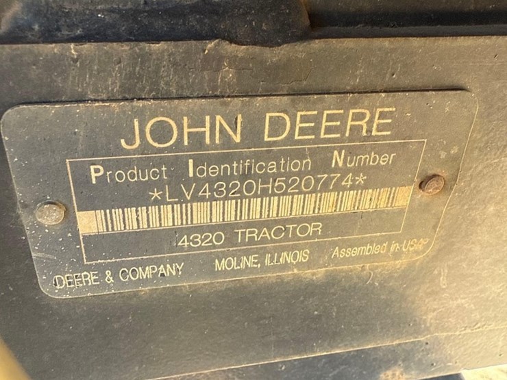 john-deere-4320-image-18