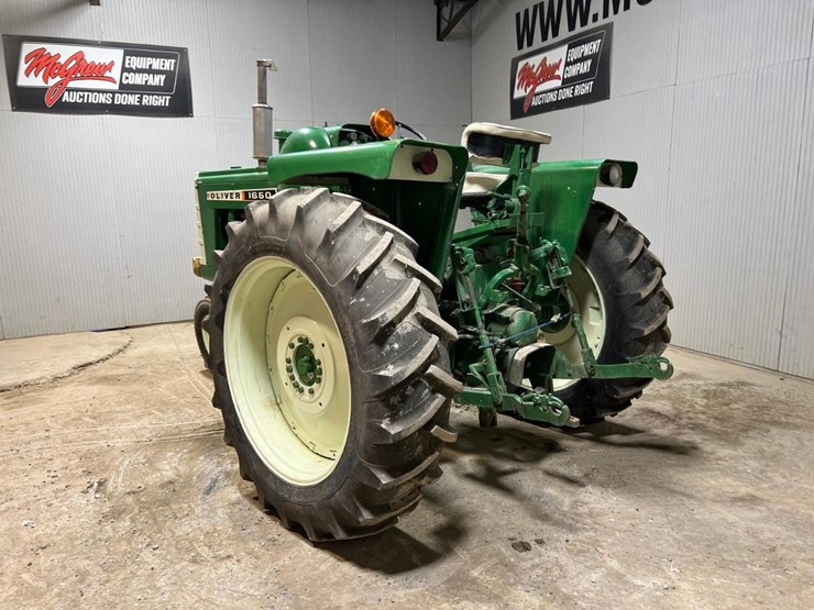 1966-oliver-1650-image-3