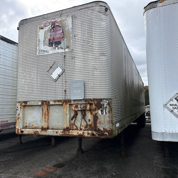 FRUEHAUF Trailer