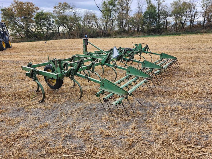 john-deere-110-image-4