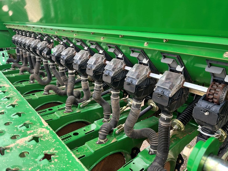 2021-great-plains-bd7600hd-30-image-8