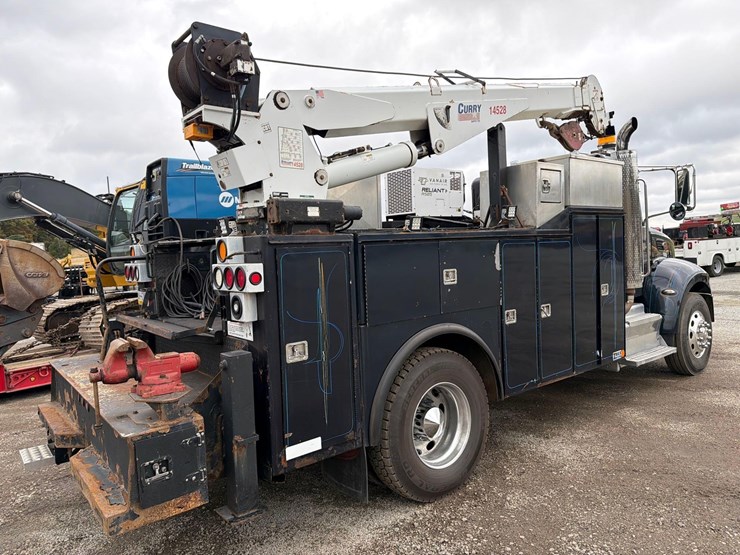 peterbilt-337-image-4