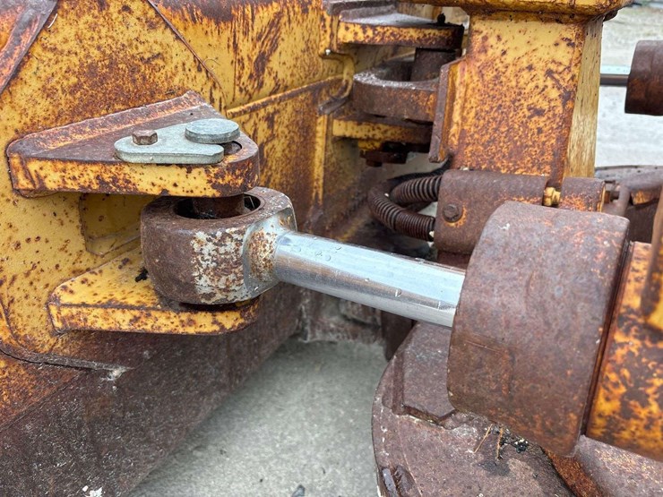 caterpillar-d3c-lgp-image-15