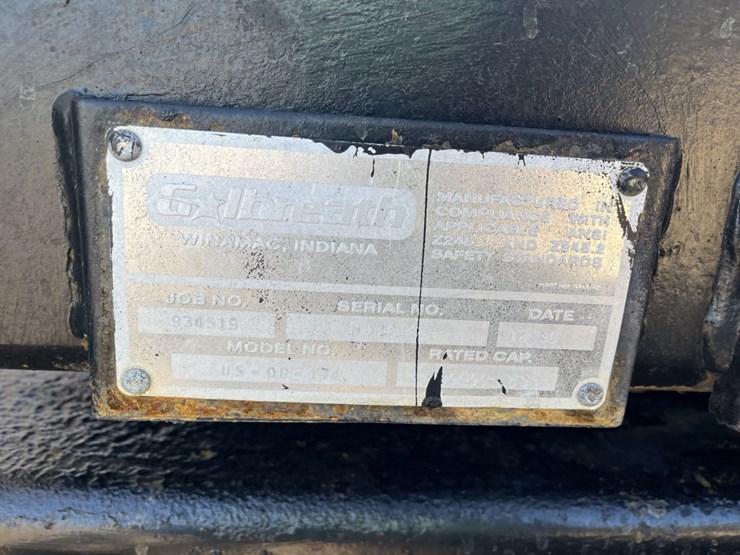 2012-international-7600-image-10