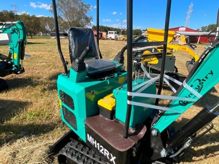 unused-cfg-mh12rx-mini-excavator-image-4