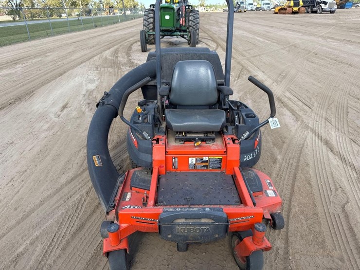 kubota-zg1235-zero-turn-mower-image-4